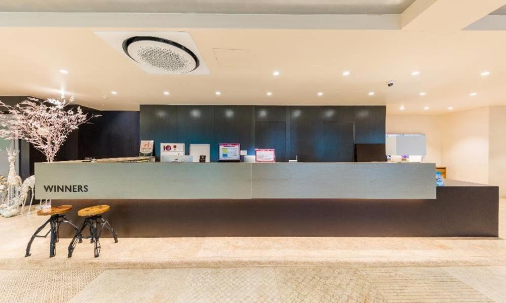 גנגנאונג Winners Hotel מראה חיצוני תמונה